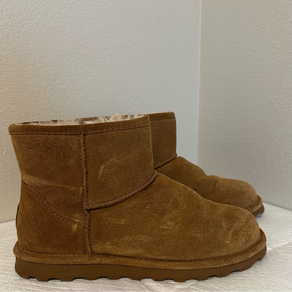 BearPaw Tan Women’s Slippers 11